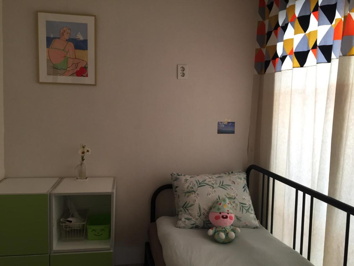 Inside Busan Hostel Exteriör bild